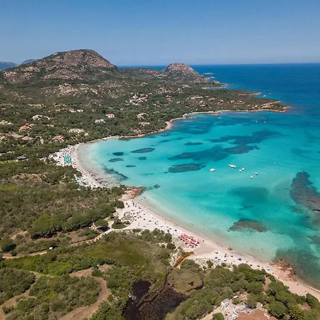 In 23142 * Porto Istana