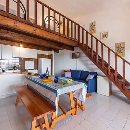 公寓 In 23142 Porto Istana